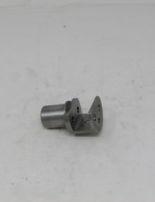 30055006 - CHAIN ATTACHMENT ROW STRIPPER TUBE