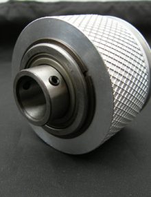 30074919 - WHEEL KNURLED UPPER INFEED W/ BEARINGS SIDE SEALER