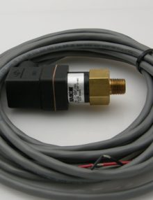 30109931 - SWITCH PRESSURE - 250 PSI MAX NON-ADJUSTABLE PRE-SET@58 PSI FALLING AC/DC 5A 1/4NPT SPDT INCLUDES CANFIELD A5100-10810-A1 CONNECTOR  and  15FT BELDEN WIRE
