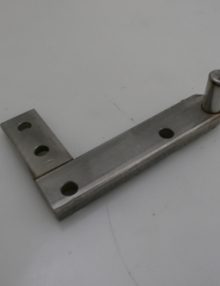 30160336 - MOUNT FAB CLOSING CONVEYOR NOSE ROLLER LEFT