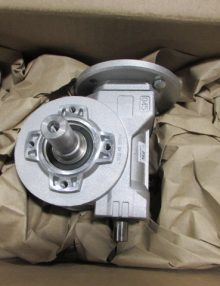 30169091 - REDUCER BMQ 518 37:1 RIGHT ANGLE RIGHT HAND MOUNT WITH EXTENDED INPUT SHAFT (MOBIL GLYCOL 460 (-10 TO +105F))