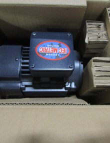 30187155 - MOTOR 1/2HP 230/460VAC 3PH 50/60HZ 1800 RPM D71C B14MOUNT IP55 - PHASED LOW VOLTAGE / NO MOUNTING FEET (BASED ON 192038.00) DOWN TO -20C