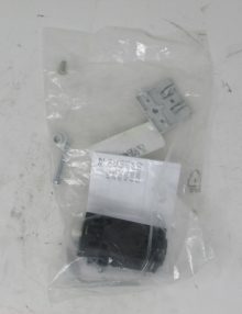 30202012 - SWITCH LIMIT PLUNGER DOOR OPERATED 400VAC, 6A