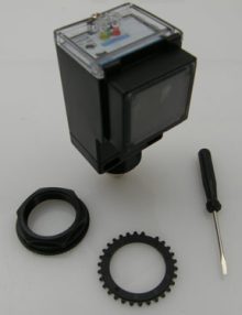 31001320 - SWITCH PHOTOCELL POLARIZED RETROREFLECTIVE 10-40VDC 4.9M NPN/PNP DC MICRO QD (-13 TO 131 DEG F)