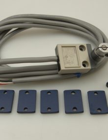 31060290 - KIT SWITCH LIMIT -OMRON D4C-1220 AND SPACERS (REPLACEMENT FOR D4C-9036)