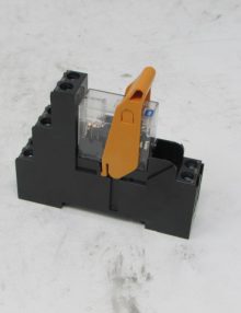 31095279 - RELAY GENERAL PURPOSE 24VDC COIL 250V 16A SPDT SLIMLINE LED AND DIODE