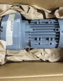 328151A - MOTOR GEARED  40.18KW KK2L RAL7031 230/400V 50HZ