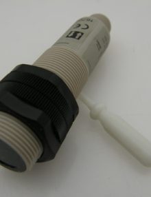 BC10009 - SWITCH PHOTOCELL DIFFUSE 10-30VDC 30CM SENSING DISTANCE M18 BARREL MICRO M12 QD PNP