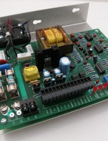 C-003256 - BOARD CONTROLLER DC 3 HP LCA SIDE MT 180V
