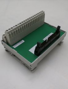 C-007100 - TERMINAL INTERFACE MODULE FOR ALLEN-BRADLEY PLC I/O MODULES DIN RAIL 40 POINTS
