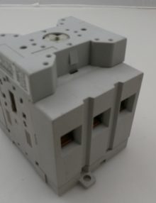 E4373000 - SWITCH ACCESSORY LOAD 80 AMP